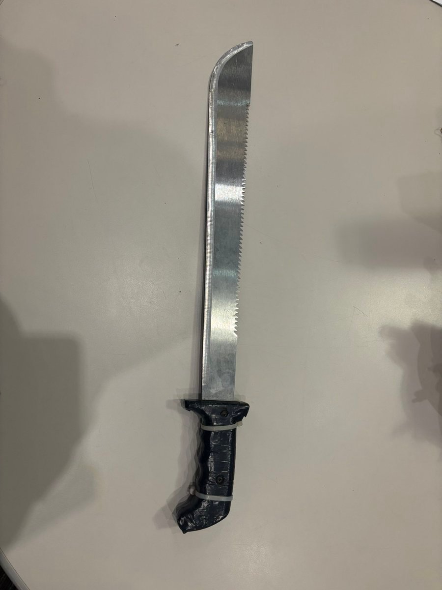 machete