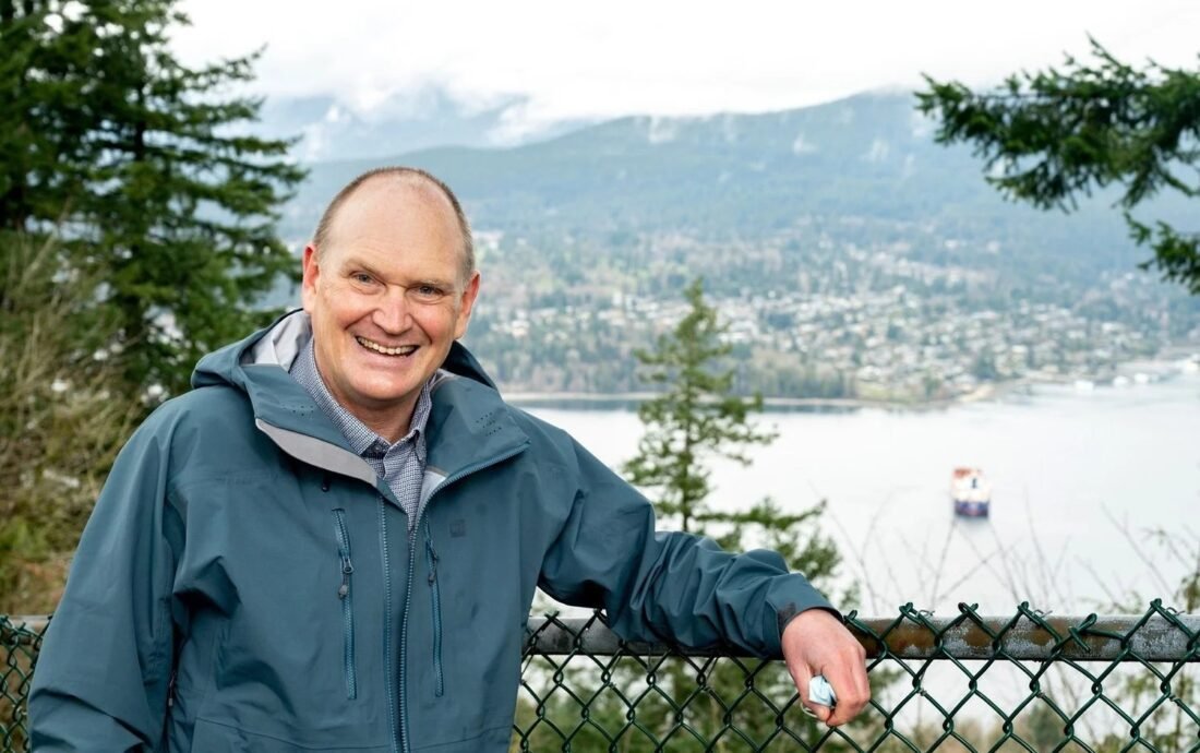 Jim Hanson headshot